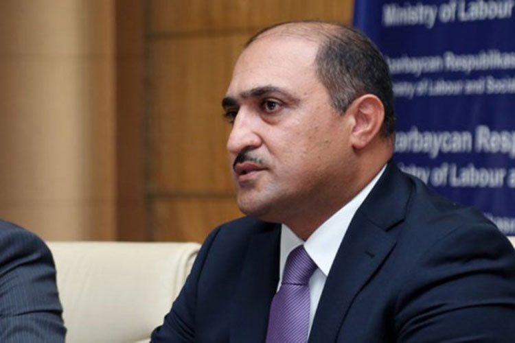 В Азербайджане готовятся новые правила в связи с учебниками