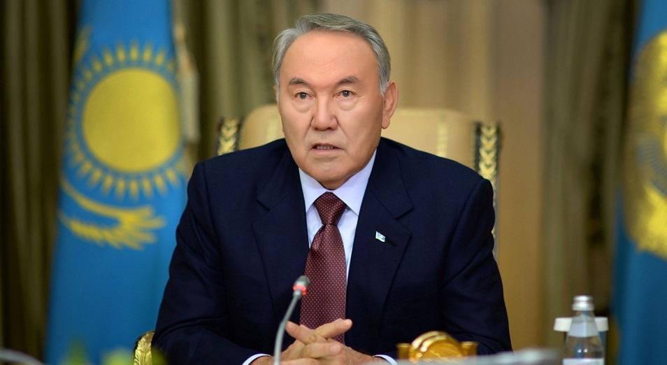 Назарбаеву присвоен статус почетного сенатора