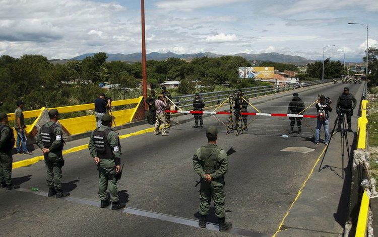 На границе Колумбии и Венесуэлы произошел взрыв