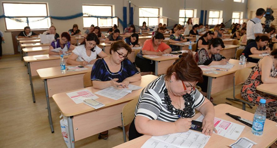 В этот период учителя Азербайджана могут поменять место работы