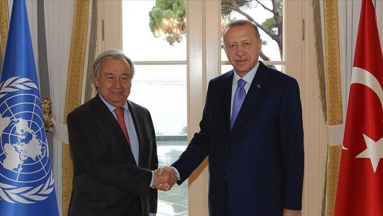 Президент Турции принял в Стамбуле генсека ООН
