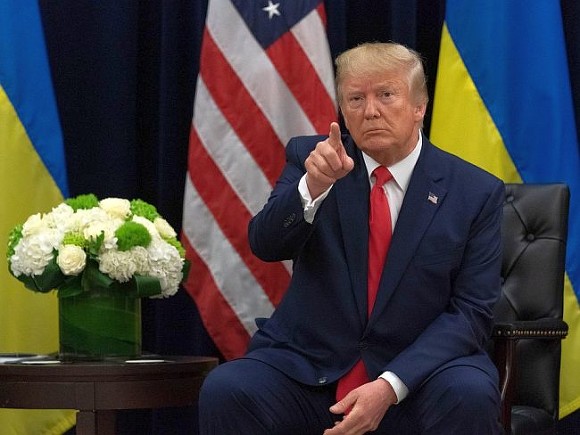 Трамп обещал зачитать в эфире свой разговор с Зеленским