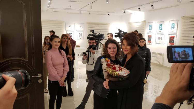 Заслуженная артистка Азербайджана представила грандиозный проект о Насими - ФОТО