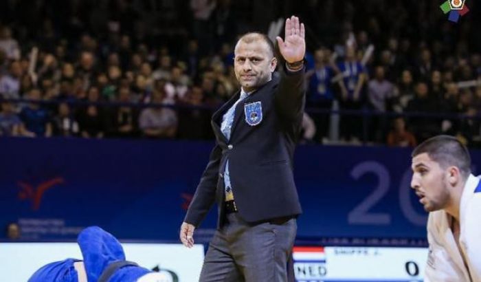 Азербайджанский арбитр отсудил финалы молодежного ЕВРО
