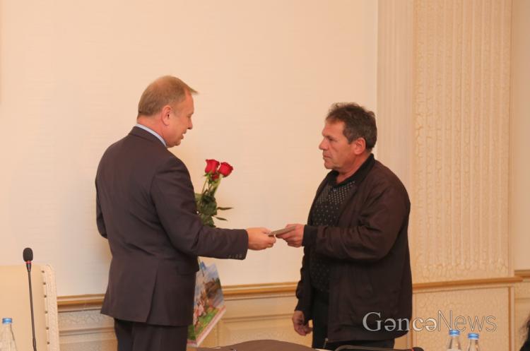 Посол Беларуси вручил юбилейные медали азербайджанским ветеранам - ФОТО
