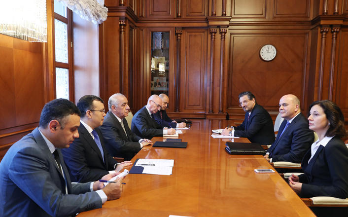 Али Асадов встретился с министром труда и социальной политики Болгарии

