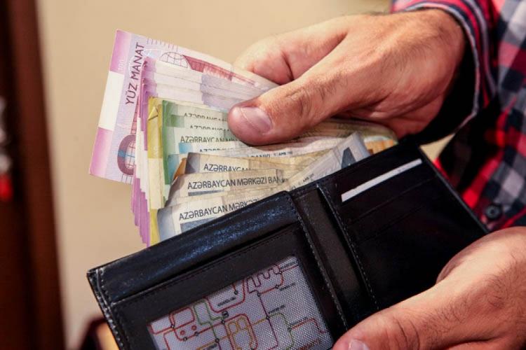 В Азербайджане в 2020 году среднемесячная пенсия составит 293 маната