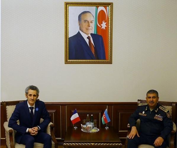 Закир Гасанов встретился с новоназначенным послом Франции в Азербайджане 

