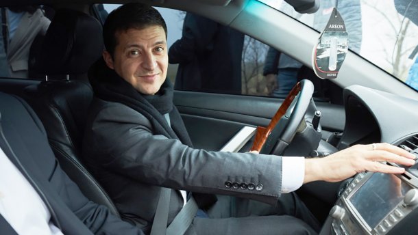 Зеленский задекларировал 36,5 тысячи долларов дохода 