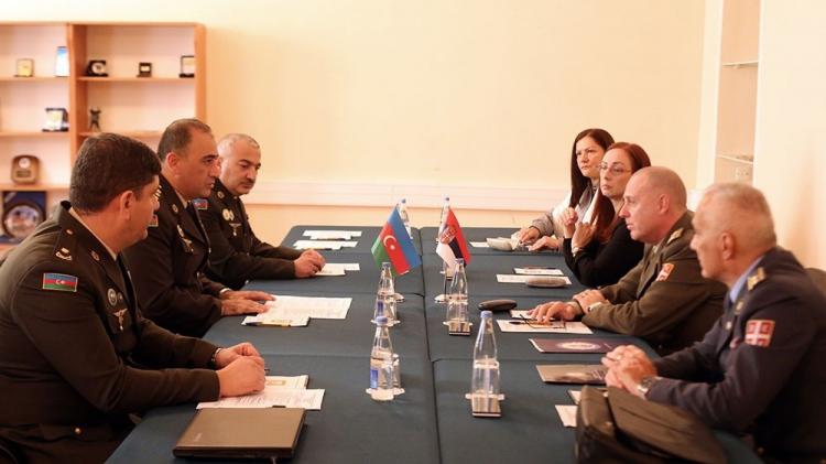 Минобороны Азербайджана и Сербии обсудили вопросы сотрудничества
