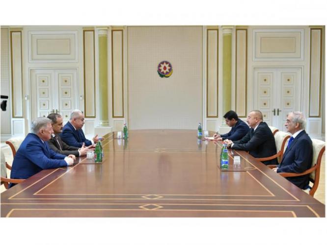 Ильхам Алиев принял заместителя председателя и председателя комитета Совета Федерации РФ - ОБНОВЛЕНО