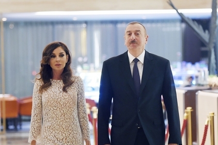 Ильхам Алиев и Мехрибан Алиева принимают участие во II Саммите мировых религиозных лидеров в Баку