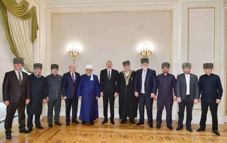 Ильхам Алиев принял группу религиозных деятелей из северокавказских республик РФ
 - ОБНОВЛЕНО 