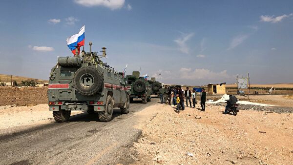 Российские военные взяли под охрану брошенный американцами аэродром в Сирии