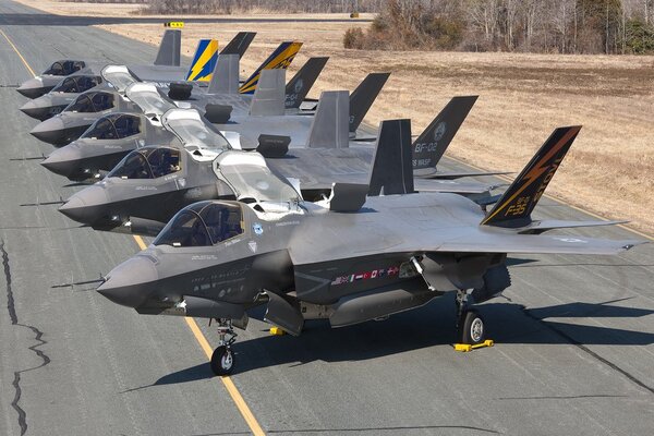 Истребители F-35 отработали противодействие С-400 на учениях в Израиле