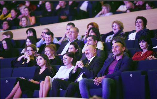 Президент Ильхам Алиев и Мехрибан Алиева посетили концерт Максима Галкина - ФОТО