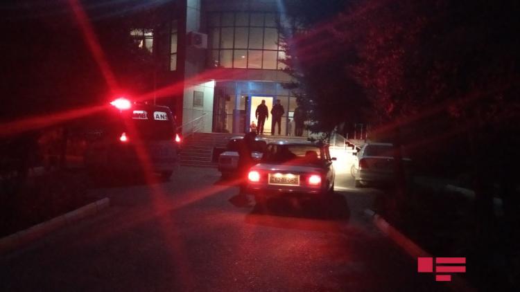 В Агджабеди микроавтобус попал в аварию, есть пострадавший