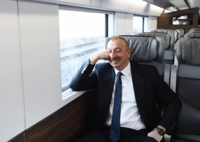 Ильхам Алиев принял участие в открытии железнодорожной станции Пиршаги - ОБНОВЛЕНО - ФОТО