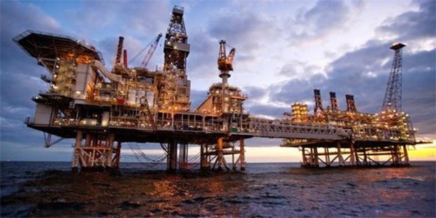 Инвестиции в нефтегазовый сектор Азербайджана сократились на 13%
