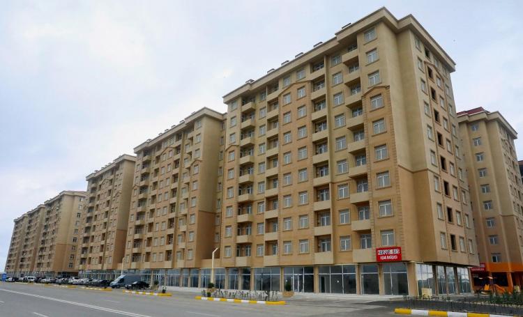 В Азербайджане получили квартиры семьи шехидов, инвалиды Карабахской войны и событий 20 января
