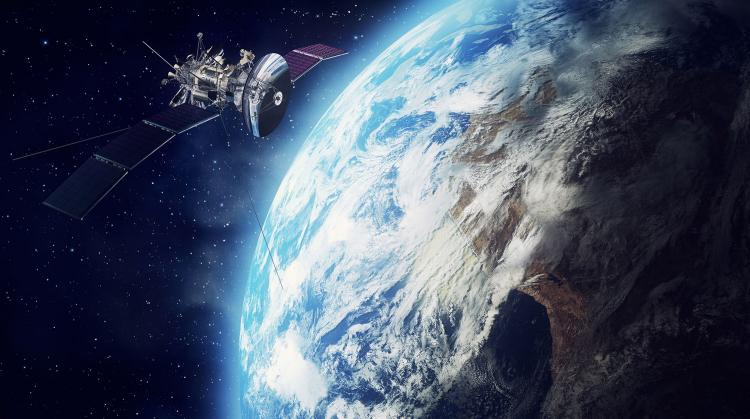 Российский спутник сошел с орбиты и сгорел в атмосфере