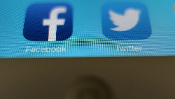 США призвали Facebook и Twitter заблокировать аккаунты властей Ирана