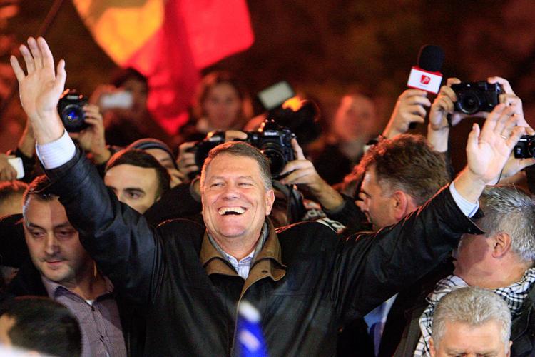 Объявлены итоги президентских выборов в Румынии