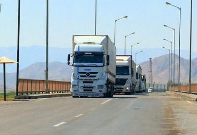 В Баку изменен маршрут въезда грузовиков