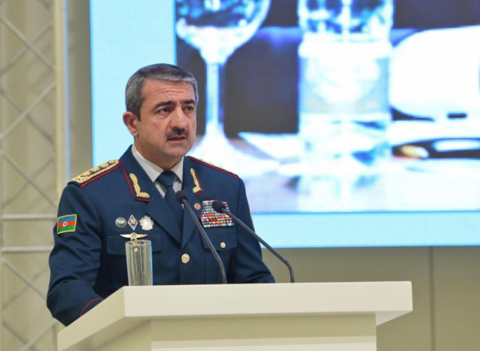 В Азербайджане снят с должности глава погранично-пропускного пункта