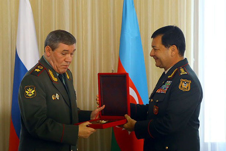 Состоялась встреча начальников генштабов Вооруженных Сил Азербайджана и России

