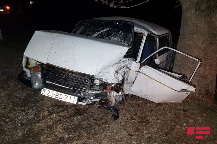В Гёйчае столкнулись два автомобиля, пострадали 6 человек