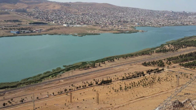Вузы Баку могут перенести к озеру Ходжасан