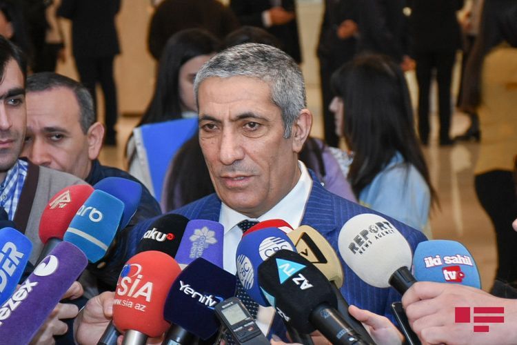 Азербайджанский депутат: "Поминки должны проходить на одинаковом уровне, скромно и без излишеств"
