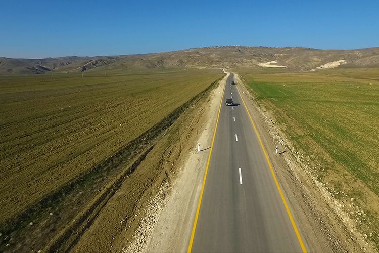 На строительство новой дороги в Азербайджане выделено 11,1 млн. манатов

