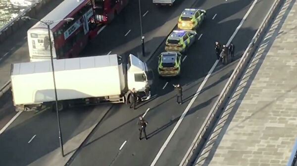 Стали известны подробности вооруженного инцидента на Лондонском мосту