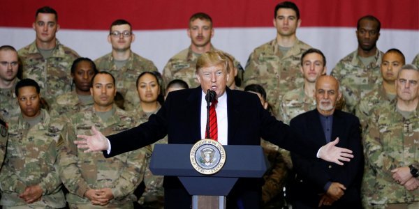 Трамп прилетел с необъявленным визитом в Афганистан