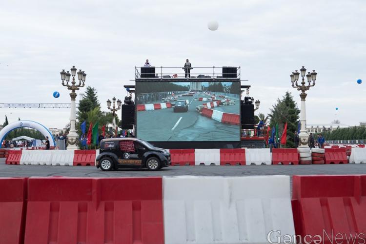 В Гяндже состоялось автомобильное шоу - ФОТО