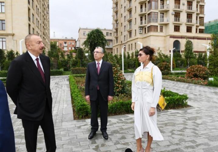 Ильхам Алиев и Мехрибан Алиева приняли участие в открытии нового парка в Баку - ФОТО - ОБНОВЛЕНО