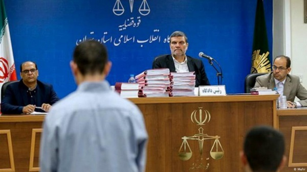Власти Ирана приговорили к казни обвиняемого в шпионаже в пользу США
