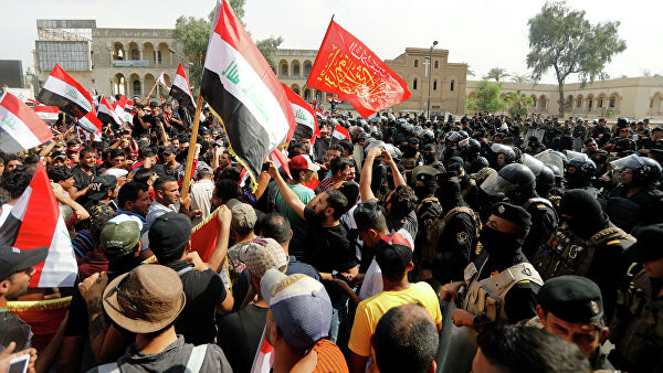 В результате протестов в Ираке погибли 42 человека