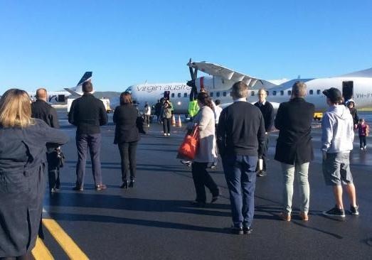 В Шотландии эвакуировали аэропорт из-за «подозрительного самолета»
