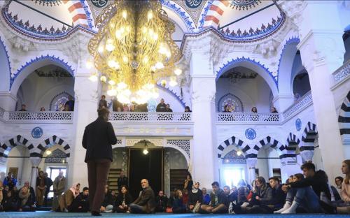 Мечети Германии открыли двери для представителей всех конфессий
