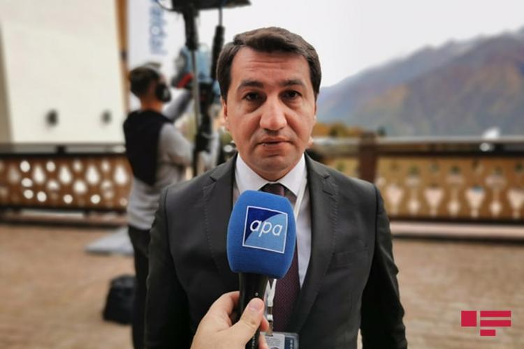 Хикмет Гаджиев: Сегодня нельзя говорить о каком-либо прогрессе в переговорном процессе по Карабаху
- ПОСЛЕ ВСТРЕЧИ В СОЧИ