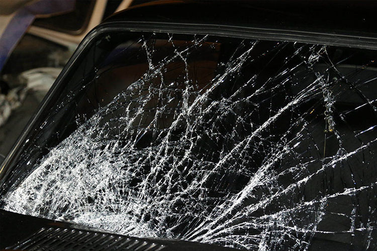 В Баку автомобиль сбил подростка 