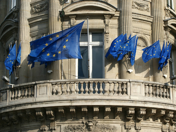 ЕС может ввести санкции против Турции из-за операции в Сирии