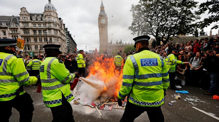 Полиция Лондона арестовала бельгийскую принцессу за участие в протестах
