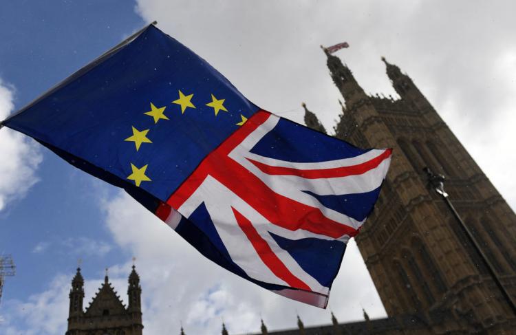 Правительство Великобритании исключает даже технический перенос Brexit
