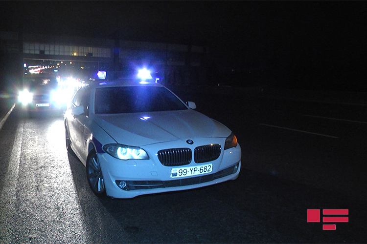 В Баку столкнулись два автомобиля, пострадала пассажирка