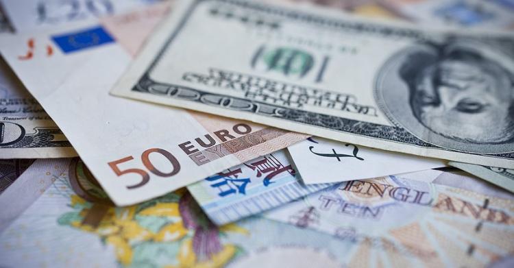 ЦБА опубликовал курс валют на 15 октября
