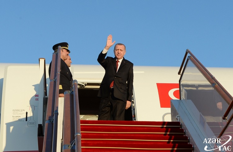 Завершился визит президента Турции в Азербайджан
